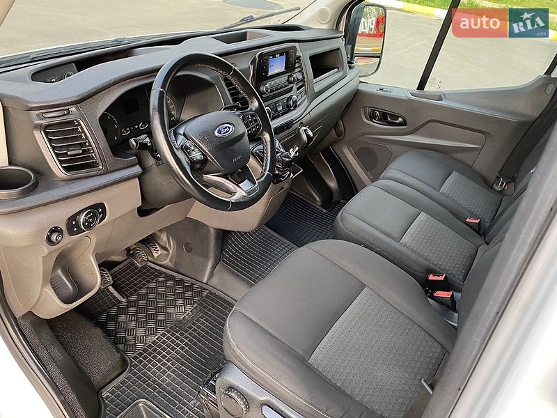 Грузовой фургон Ford Transit 2021 в Ирпене