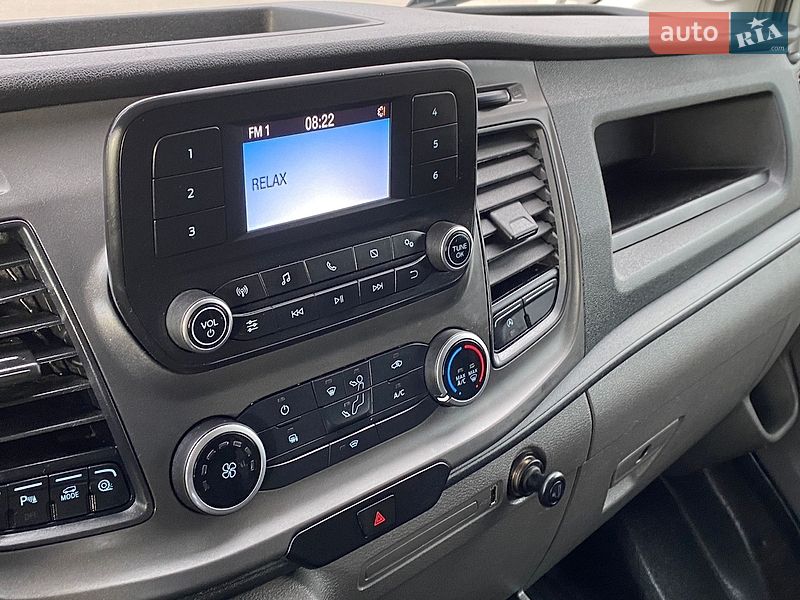 Грузовой фургон Ford Transit 2021 в Ирпене