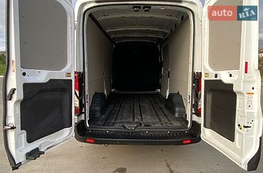 Грузовой фургон Ford Transit 2021 в Ирпене