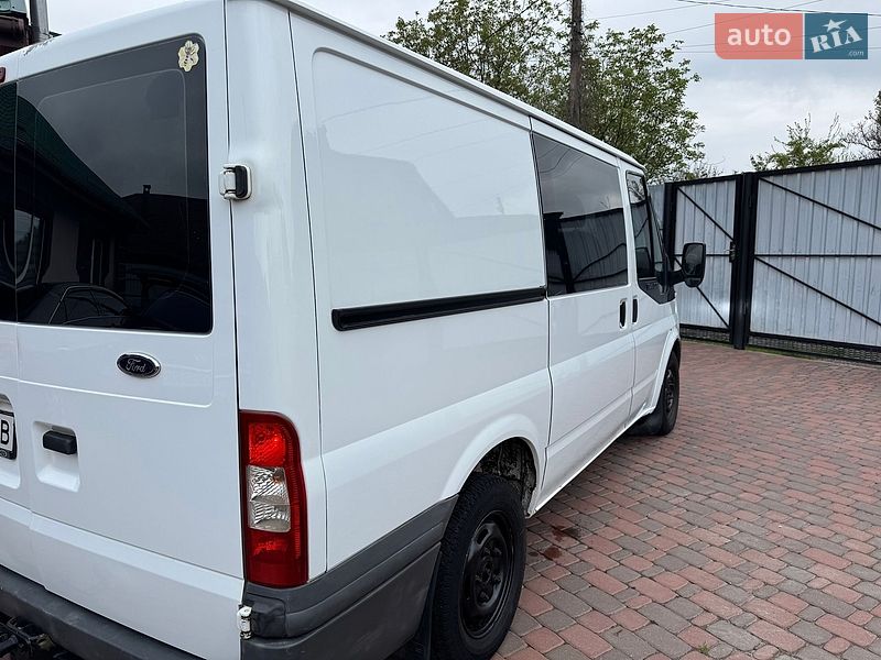 Грузопассажирский фургон Ford Transit 2007 в Миргороде