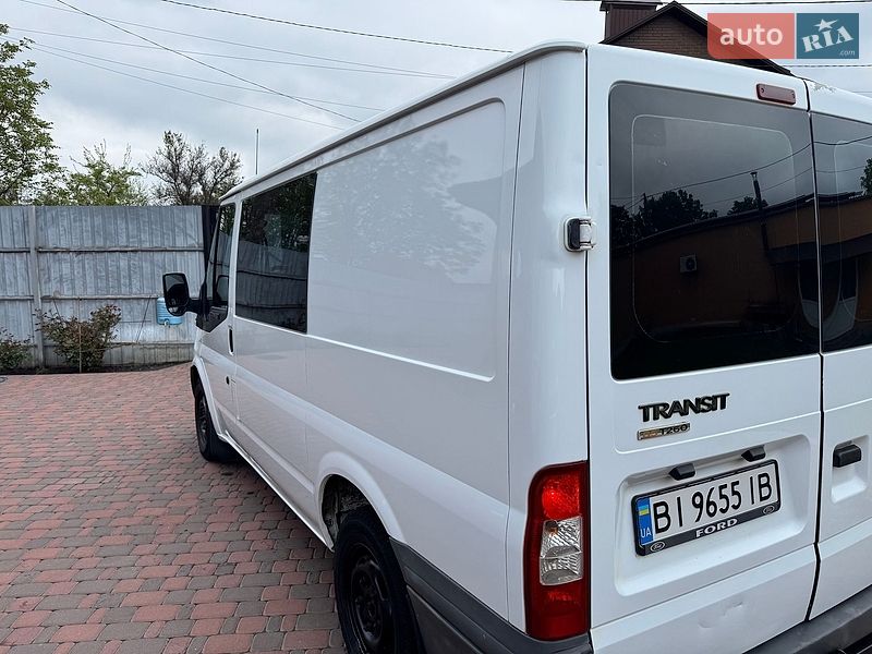 Грузопассажирский фургон Ford Transit 2007 в Миргороде