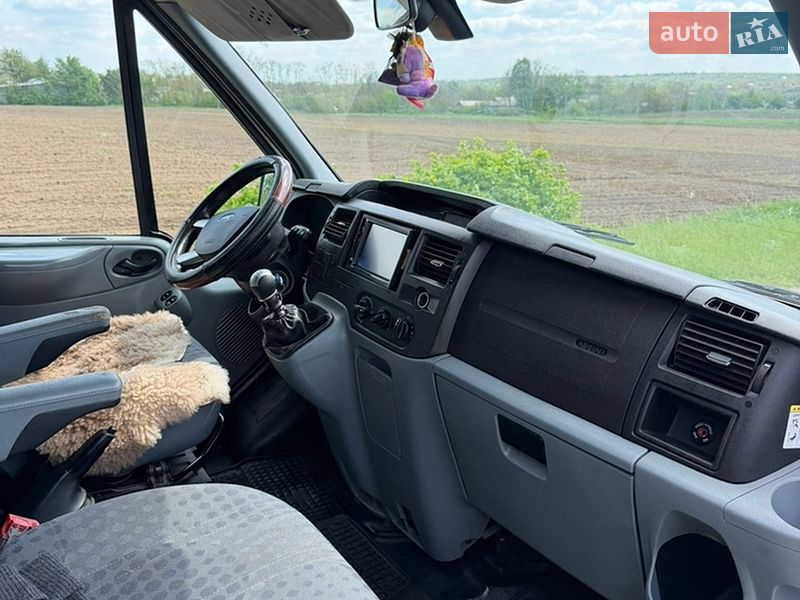Грузовой фургон Ford Transit 2008 в Ильинцах