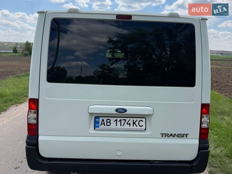 Грузовой фургон Ford Transit 2008 в Ильинцах