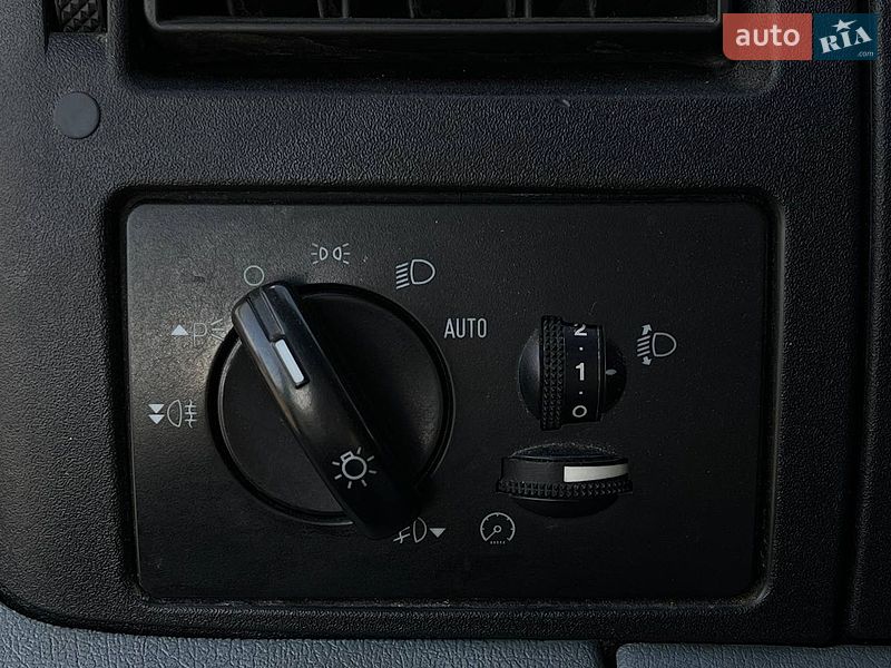 Грузовой фургон Ford Transit 2008 в Киеве