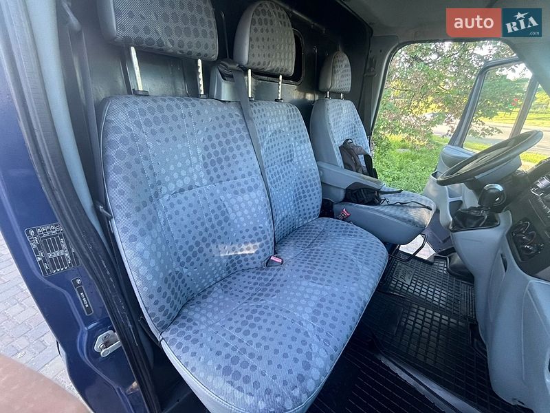Грузовой фургон Ford Transit 2008 в Смеле