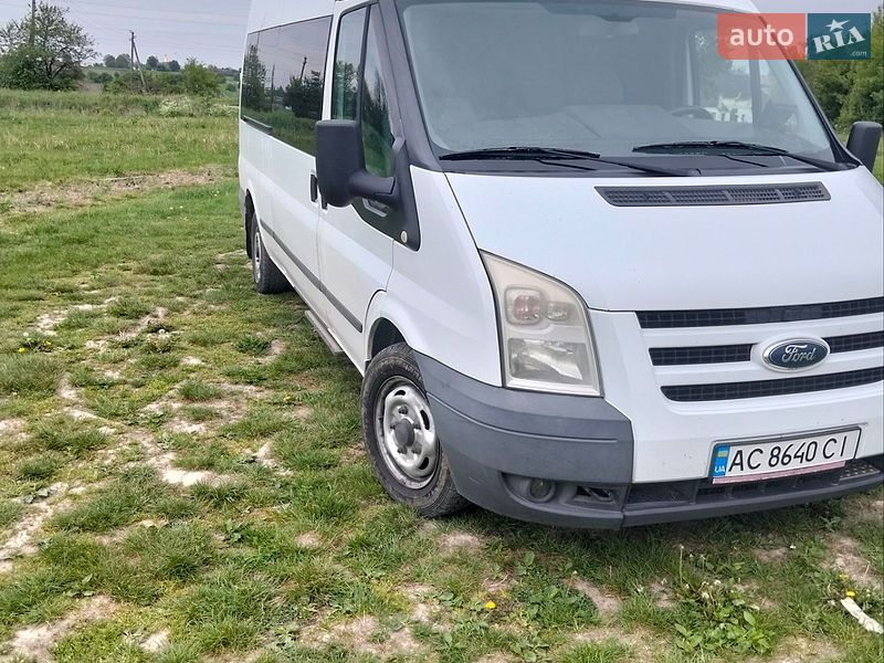Ford Transit 2011