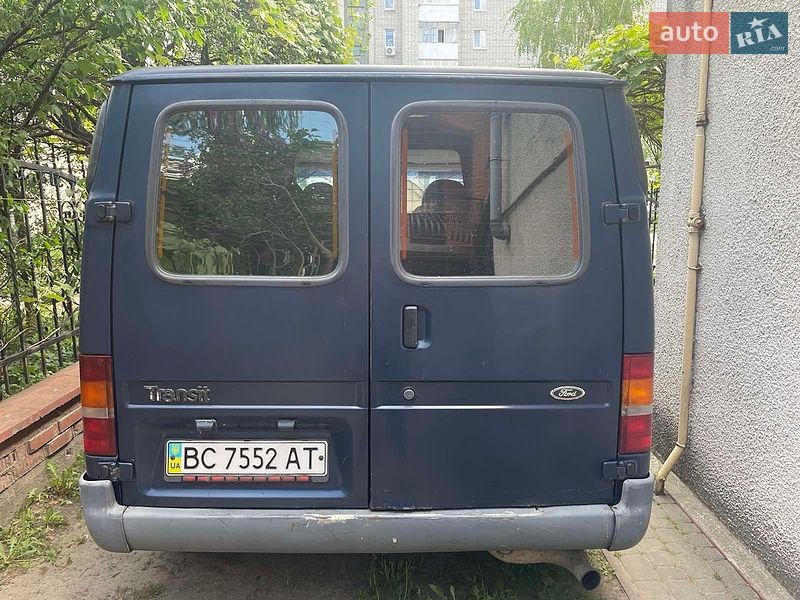 Вантажопасажирський фургон Ford Transit 2000 в Львові
