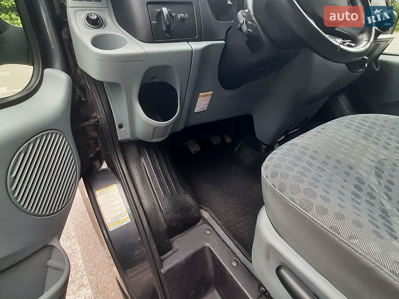 Вантажопасажирський фургон Ford Transit 2010 в Полтаві