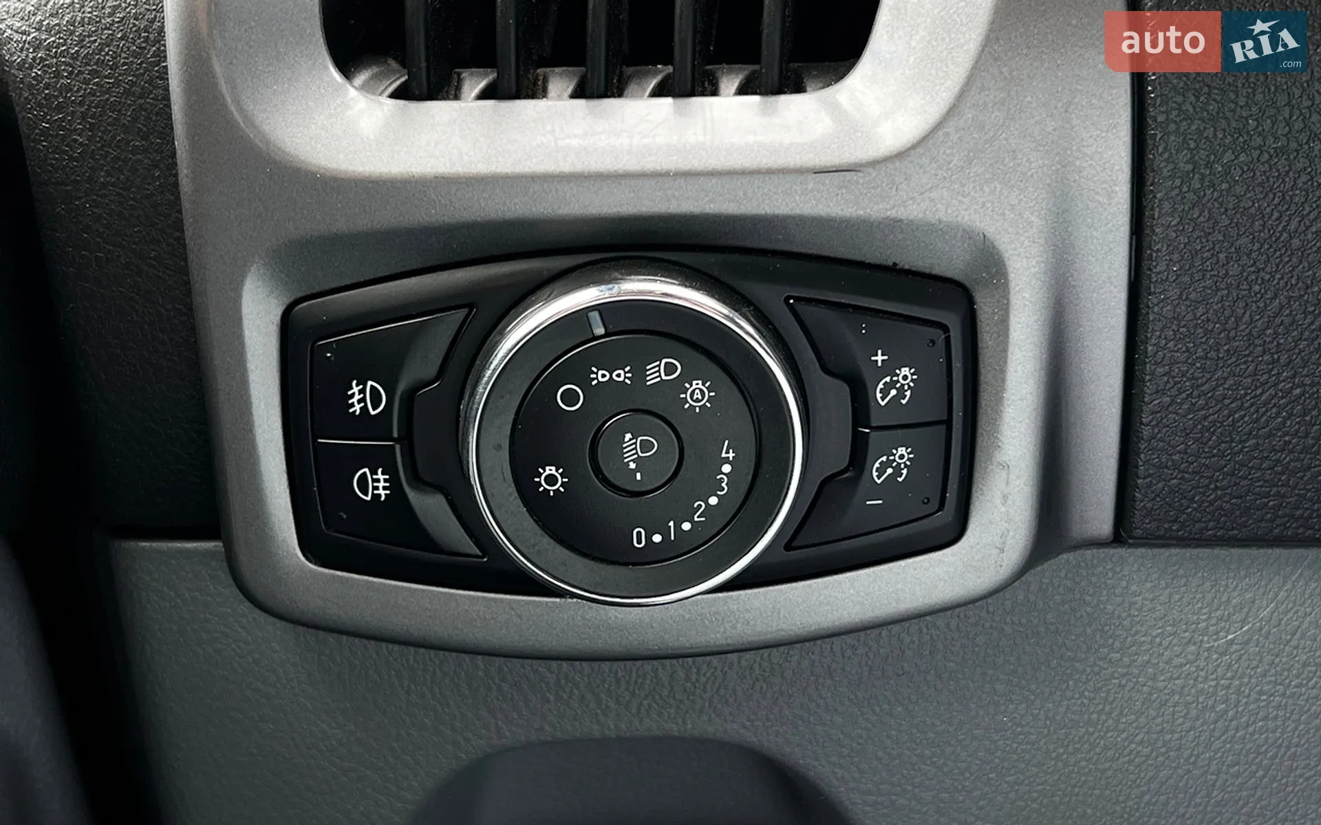 2016 Ford Transit Connect - мініатюра 19