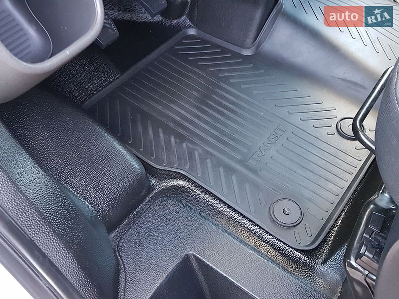 Вантажний фургон Ford Transit 2021 в Вінниці
