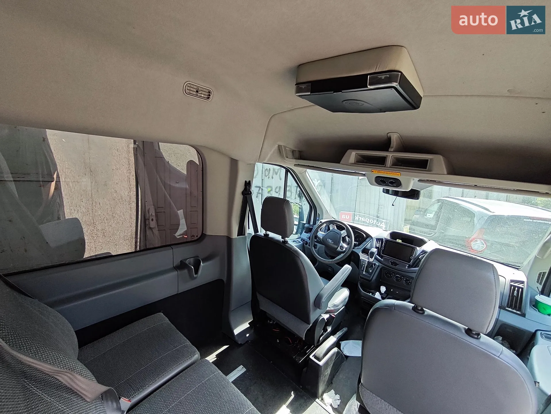 2015 Ford Transit Connect - мініатюра 8