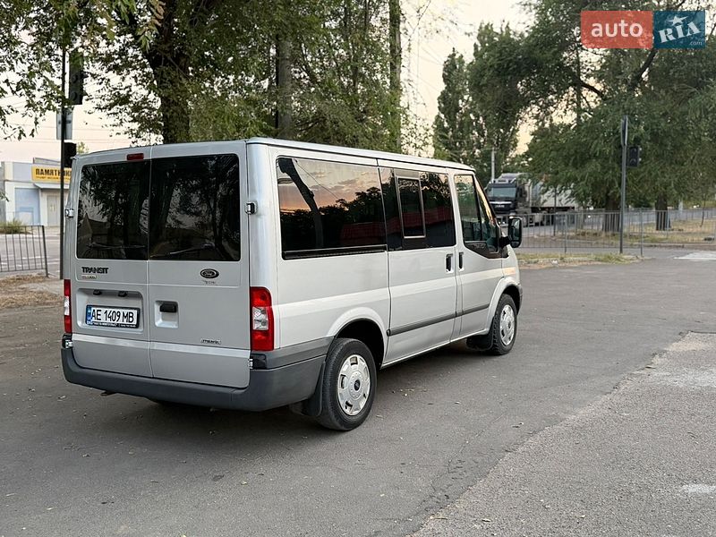 Микроавтобус Ford Transit 2010 в Николаеве