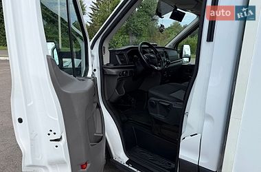 Вантажний фургон Ford Transit 2021 в Радивиліві