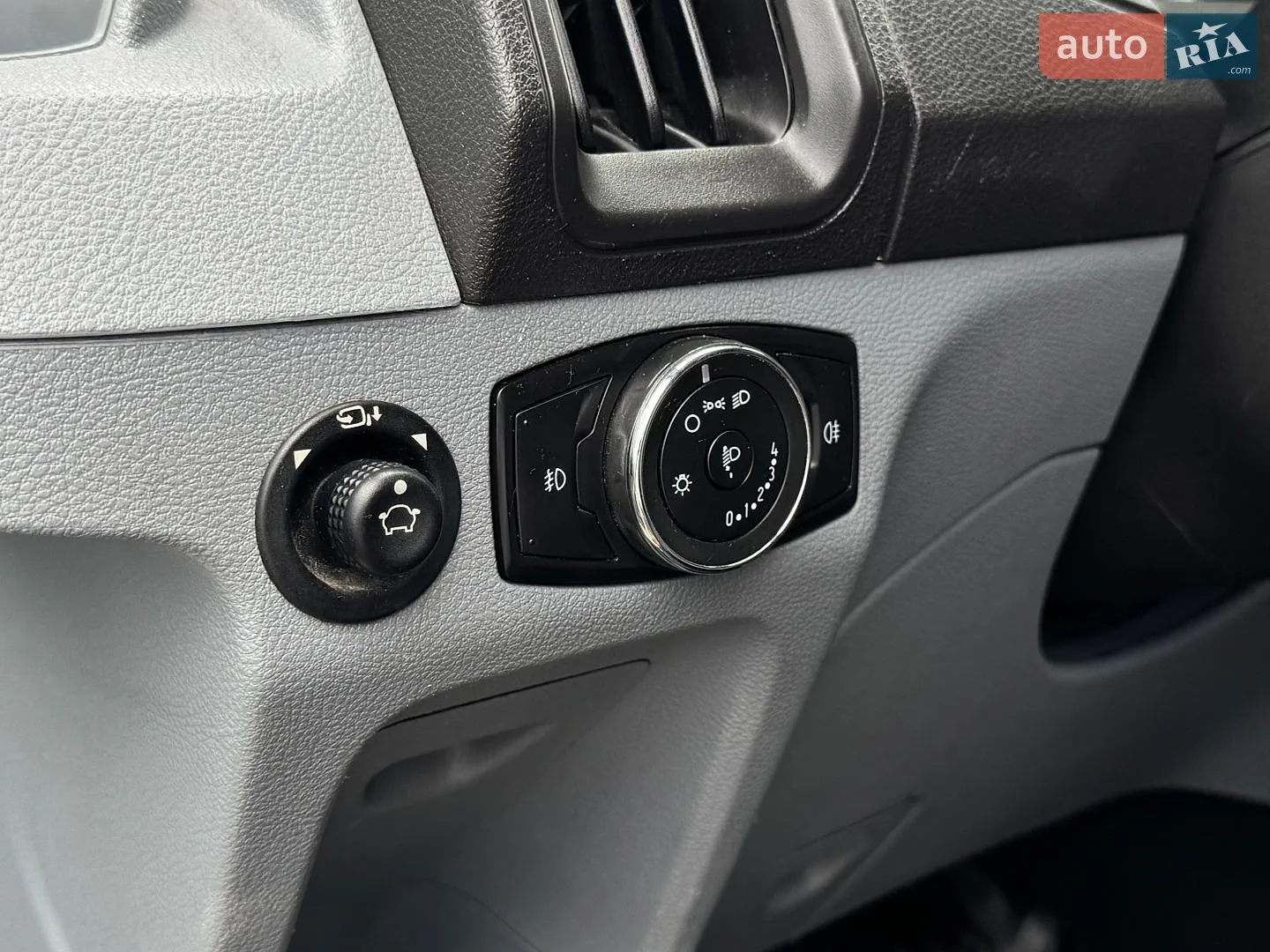 2014 Ford Transit Connect - мініатюра 40