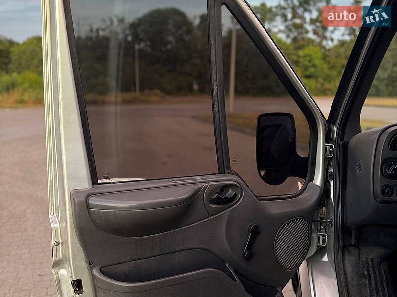 Мікровен Ford Transit 2003 в Радивиліві