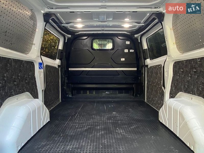 Грузовой фургон Ford Transit 2019 в Киеве