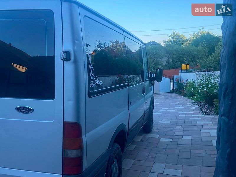 Мінівен Ford Transit 2006 в Чернівцях