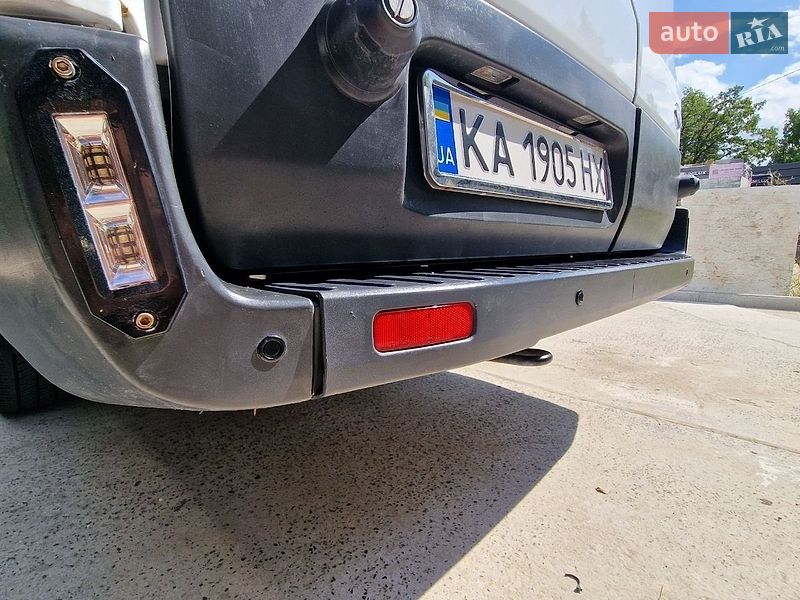 Вантажопасажирський фургон Ford Transit 2016 в Києві