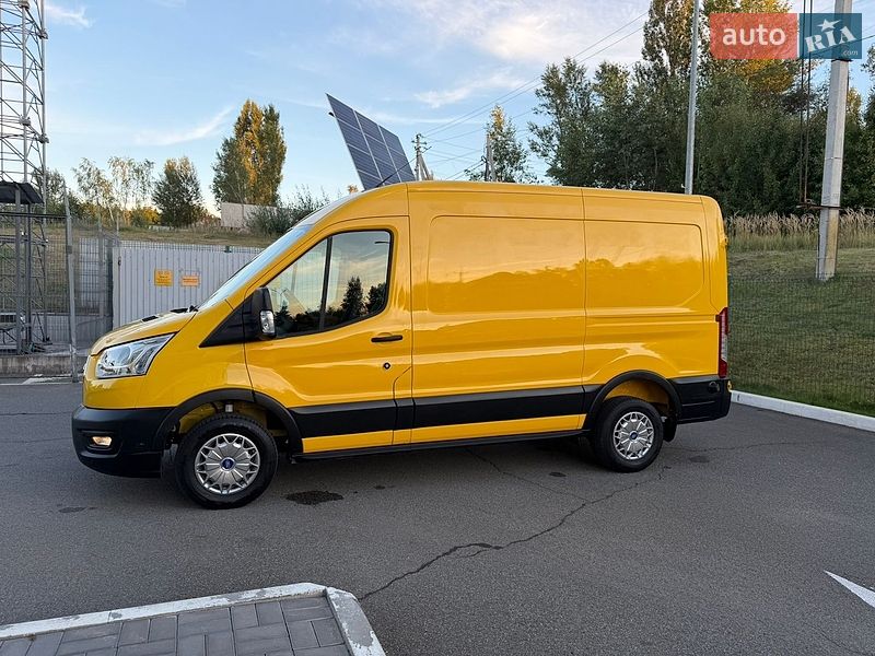 Вантажний фургон Ford Transit 2022 в Ірпені