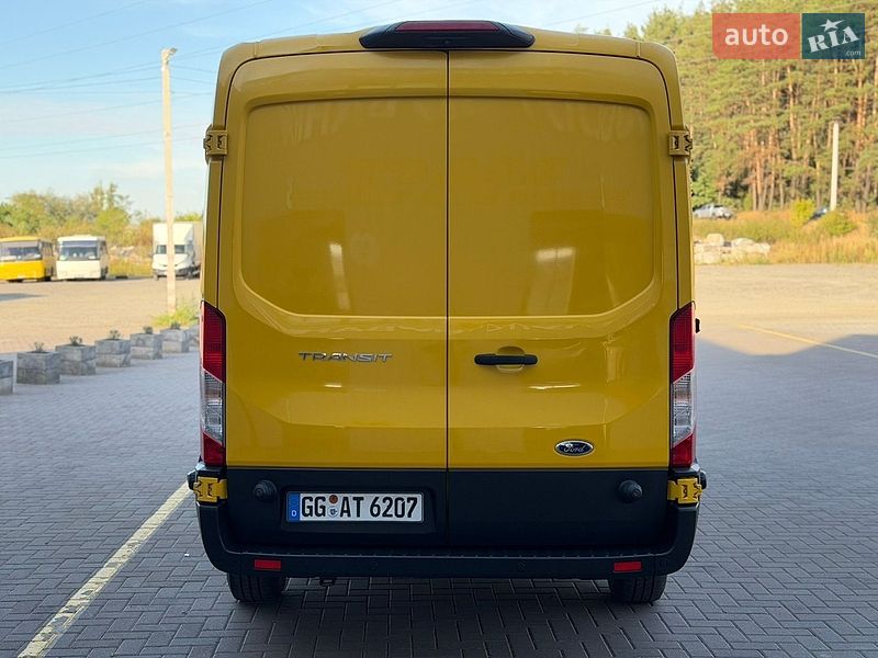 Вантажний фургон Ford Transit 2022 в Ірпені