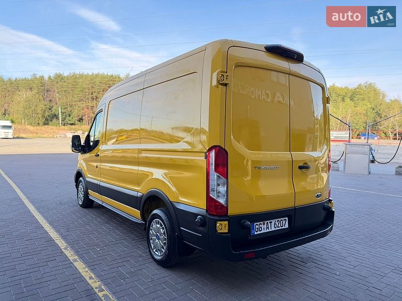 Вантажний фургон Ford Transit 2022 в Ірпені
