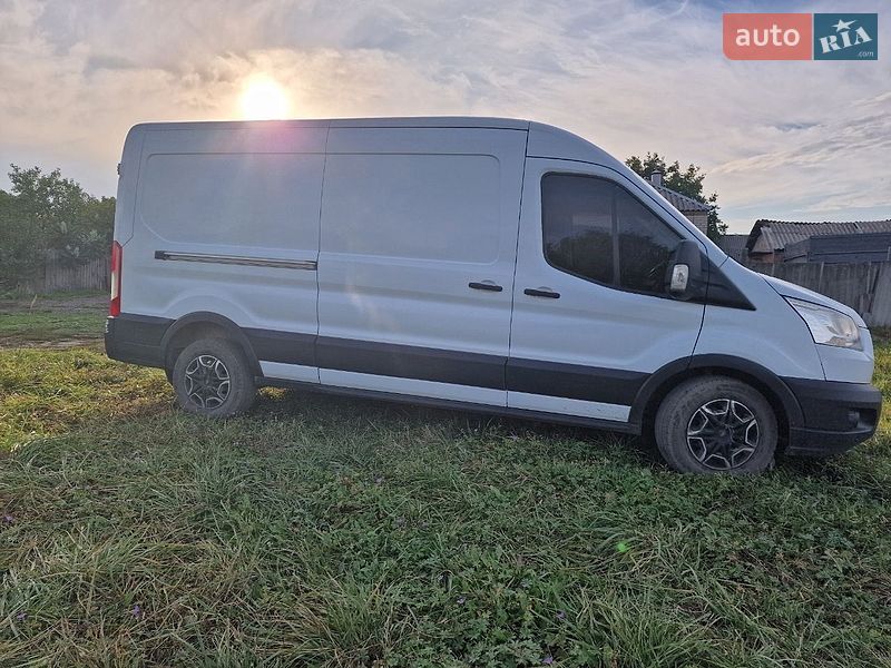Вантажний фургон Ford Transit 2015 в Барвінковому