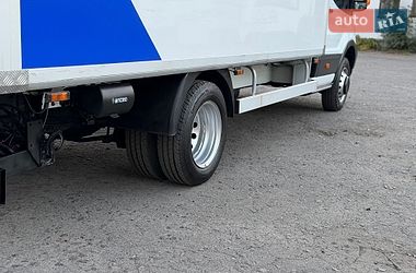 Вантажний фургон Ford Transit 2016 в Дубні