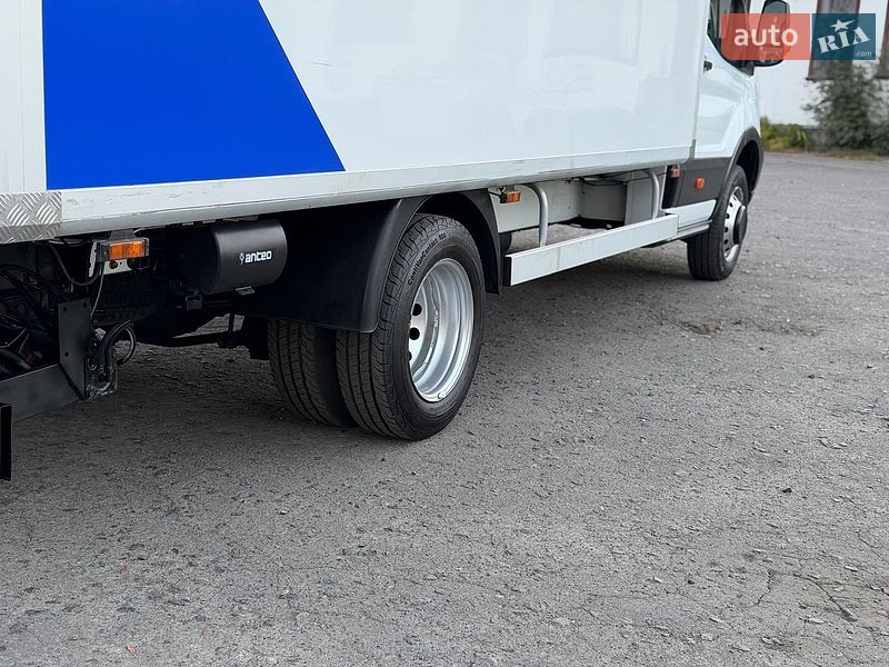 Вантажний фургон Ford Transit 2016 в Дубні