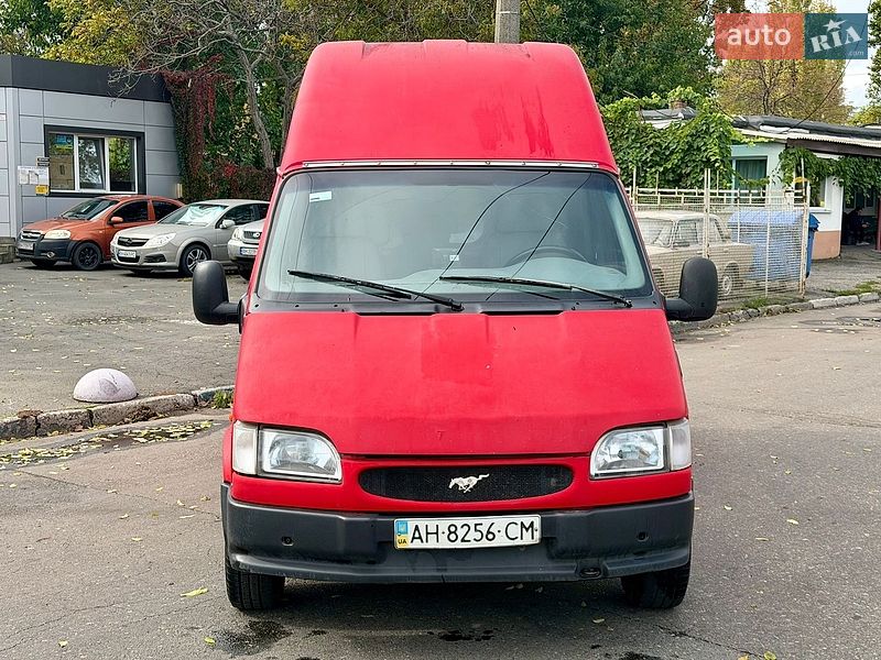Вантажний фургон Ford Transit 2000 в Одесі