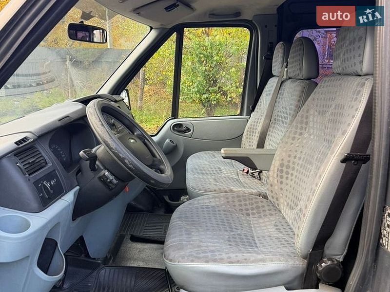 Минивэн Ford Transit 2008 в Буче