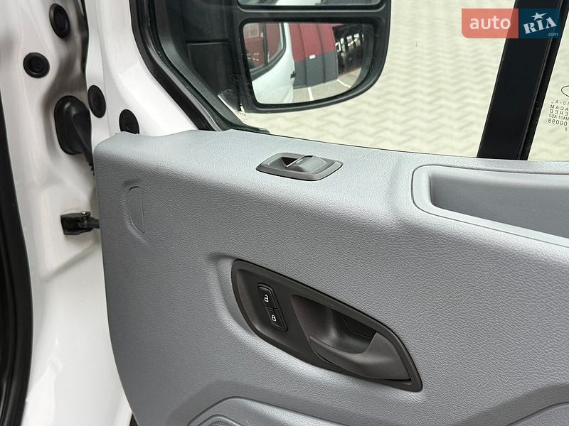 Грузовой фургон Ford Transit 2018 в Дубно