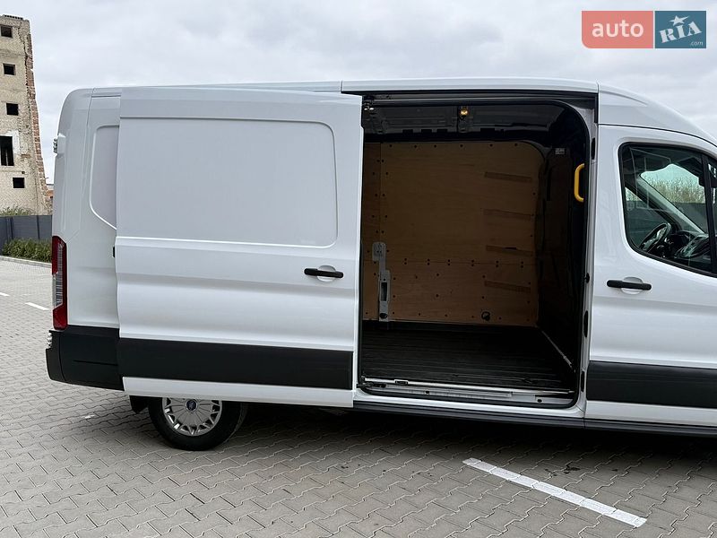 Грузовой фургон Ford Transit 2018 в Дубно