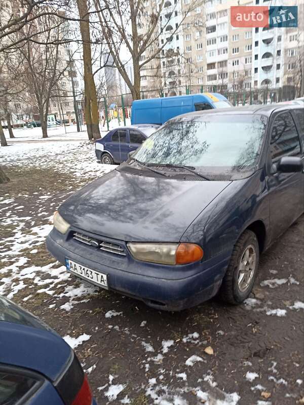 Минивэн Ford Windstar 1998 в 