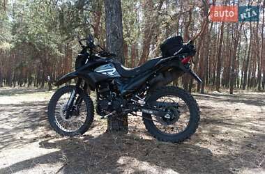 Мотоцикл Багатоцільовий (All-round) Forte Cross 300 2024 в Кам'янському Мотоцикл Багатоцільовий (All-round) Forte Cross 300 2024 в Кам'янському