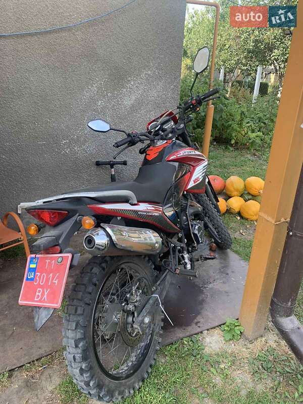 Мотоцикл Кросс Forte FT-200 2022 в Рокитному