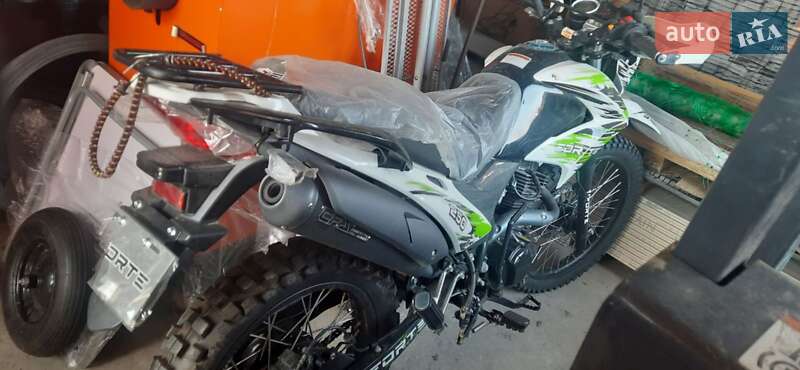 Мотоцикл Кросс Forte FT 250GY-CBA 2023 в Косове