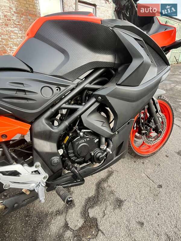 Спортбайк Forte FT 300 2022 в Козельщині