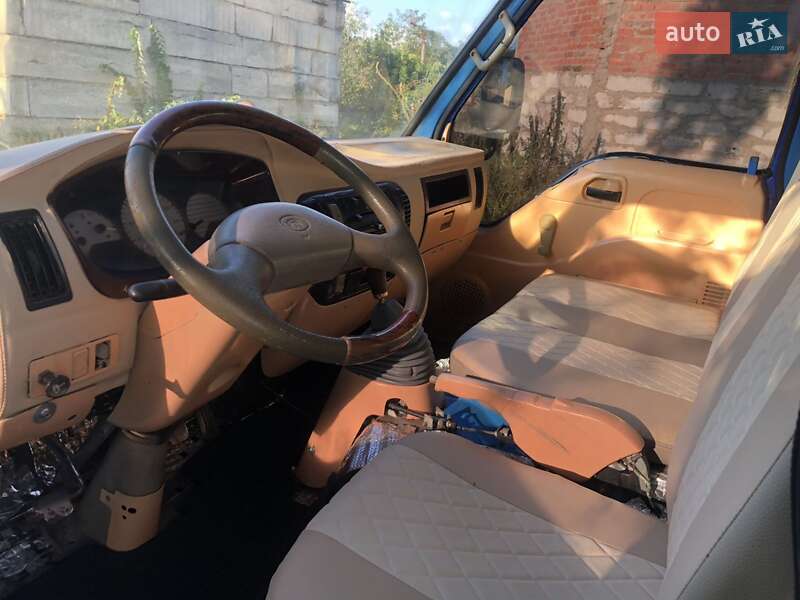 Дом на колесах Foton Forland 2004 в Гнивани