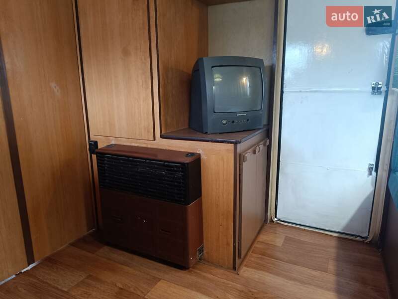 Дом на колесах Foton Forland 2004 в Гнивани