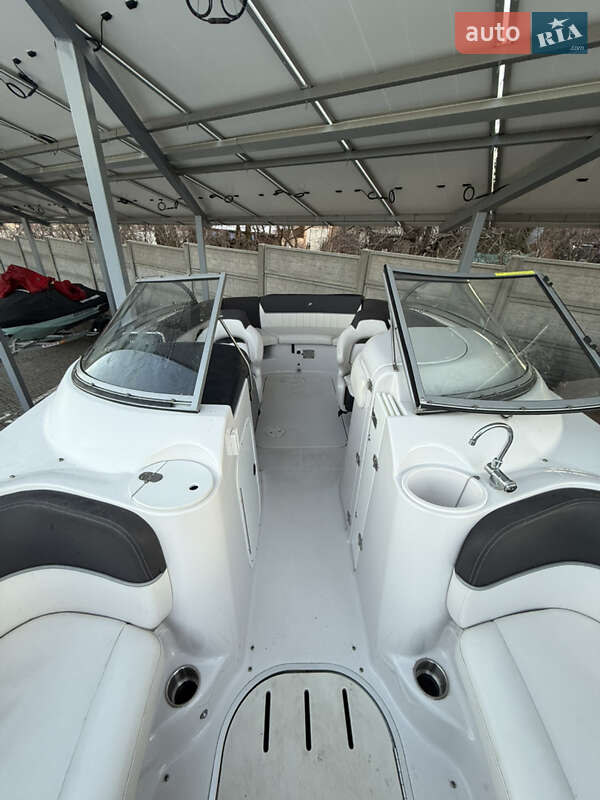 Катер Four Winns F224 2011 в Кривом Роге