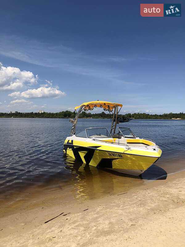 Катер Four Winns H210 2010 в Києві