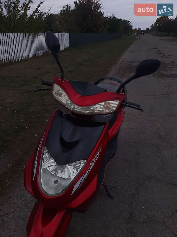 Скутер FoxWell ZW 2014 в Сарнах