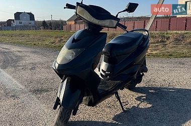 Скутер FoxWell ZW 2018 в Середньому