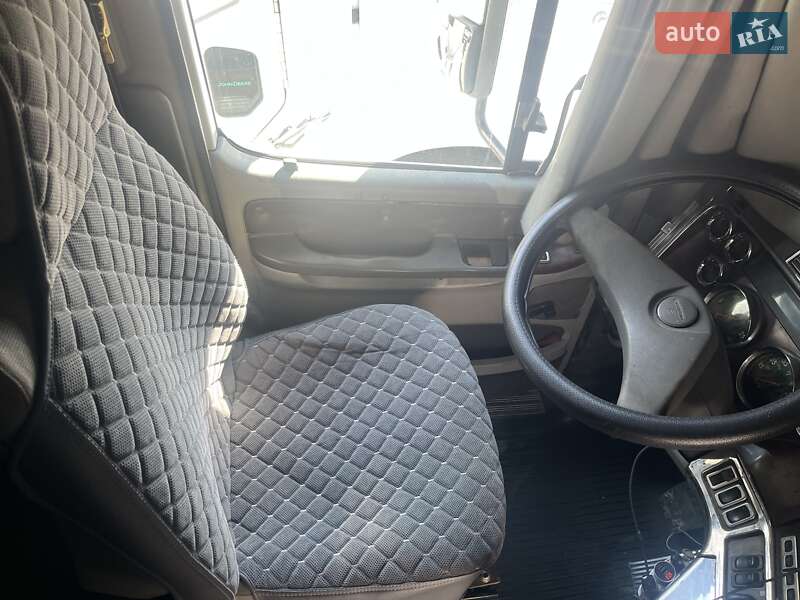 Тягач Freightliner Century 2000 в Одесі