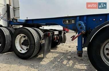 Тягач Freightliner FLD 2001 в 