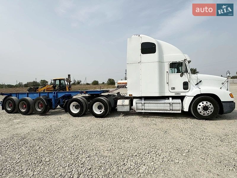 Тягач Freightliner FLD 2001 в Одессе