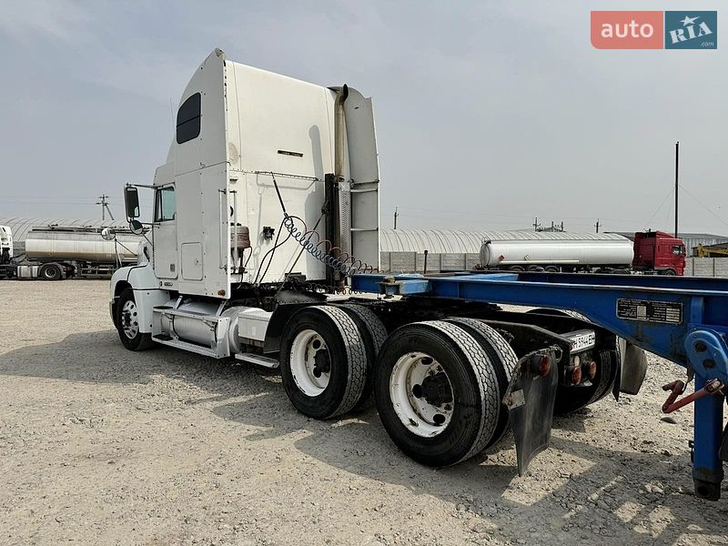 Тягач Freightliner FLD 2001 в Одессе