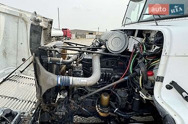 Тягач Freightliner FLD 2001 в Одессе