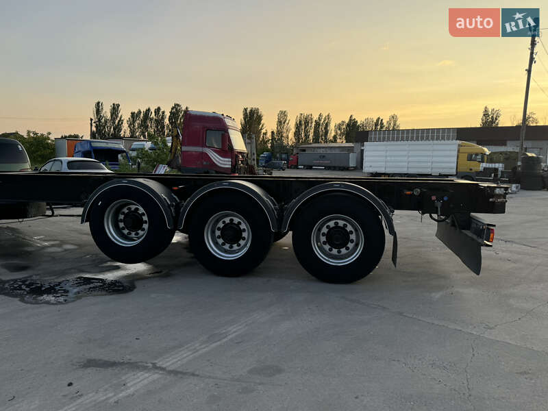 Контейнеровоз полуприцеп Frejat ST 1997 в Одессе