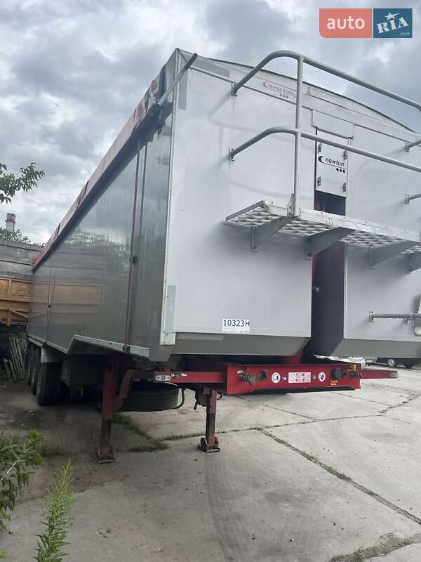 Зерновоз - полуприцеп Fruehauf 69124 2013 в Ровно